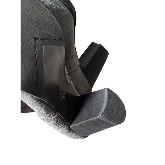 UGG Cobie II Suede Heel Ankle Boots Womens Gray size 11 - Picture 11 of 11